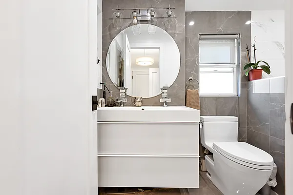 Sold by Remax Edge | media 30