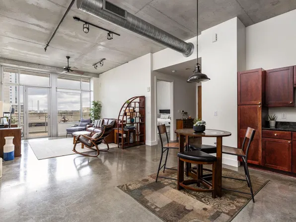 800 W 5th St APT 507, Austin, TX 78703