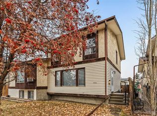 4716 B S 44th Ave NE, Calgary, AB T1Y3P1