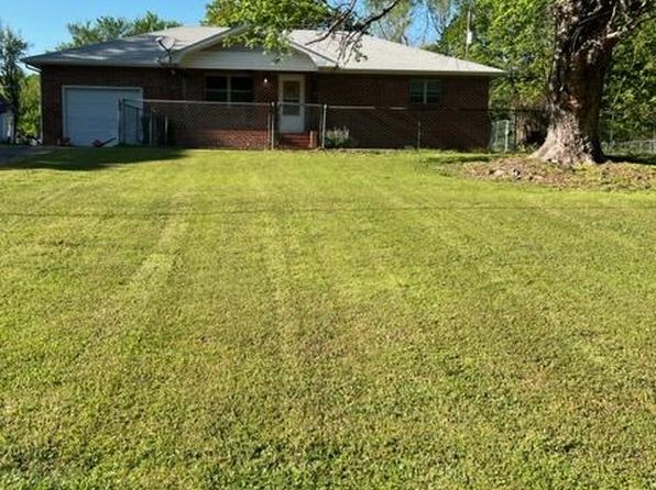 1418 Highway 10 E