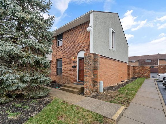 2nd image of 1904 Willoway Cir S