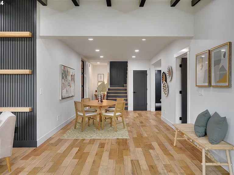 1403 SW Broadway Dr — Photo 20