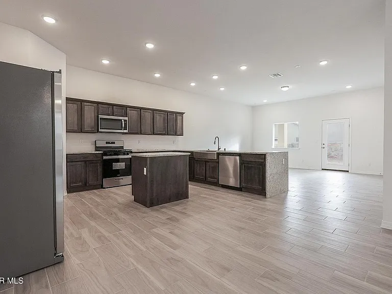 14313 Steve Joyce Pkwy — Photo 7