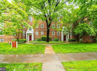 3420 38th St NW APT D418, Washington, DC 20016