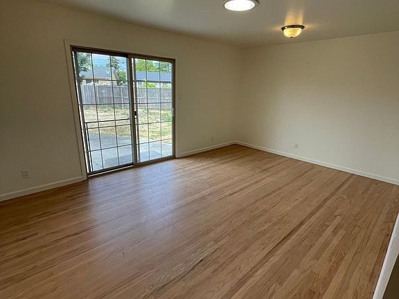 4th image of 701 Regina Ct