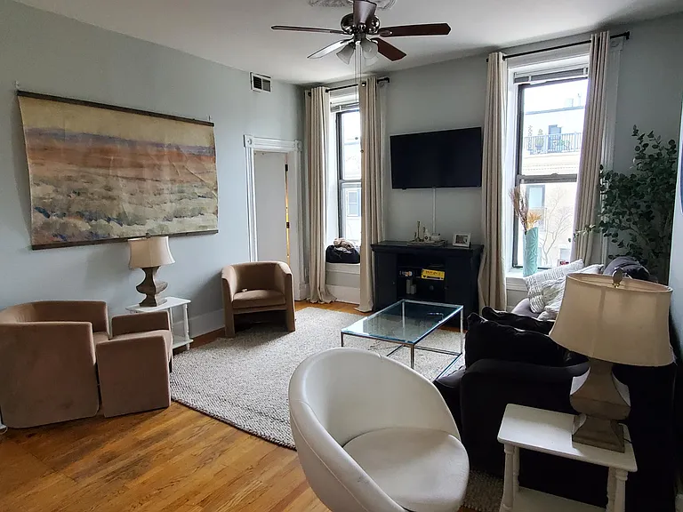 1224 W Webster Ave #2F — Photo 3
