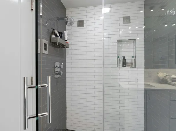 316 Park Avenue image 26 of 47