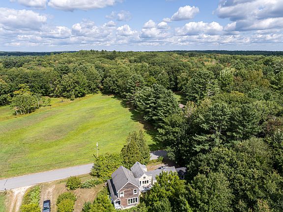 3rd image of 69 Beech Hill Road