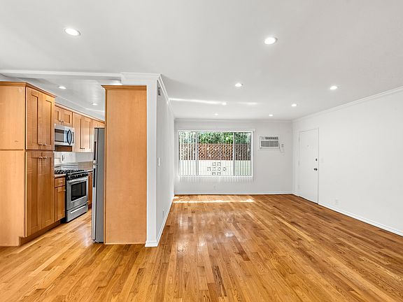 4th image of 8219 Norton Ave APT 5