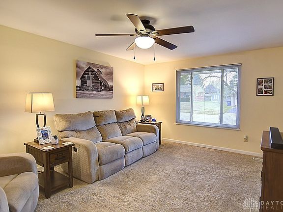 5th image of 7164 Saffron Dr