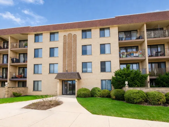 5447 W Lawrence Ave APT 203, Chicago, IL 60630