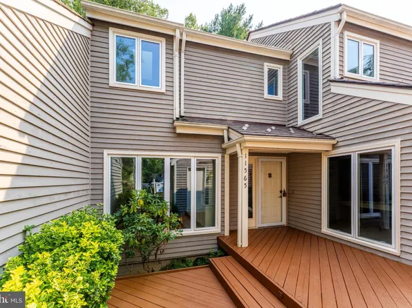 11565 Brass Lantern Ct, Reston, VA 20194
