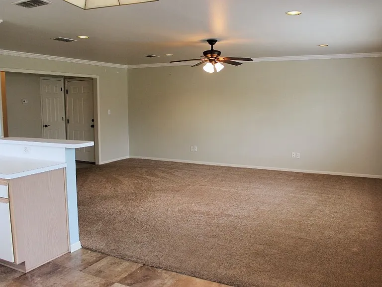 347 Stone Hill Dr #4 — Photo 7