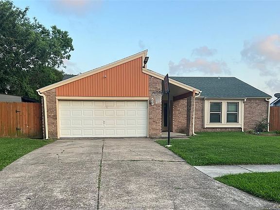 2nd image of 3003 Woodstone Dr