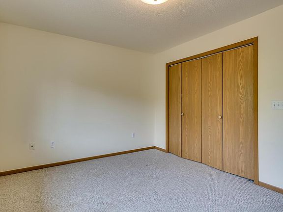 5th image of 305 22nd Ave E #B