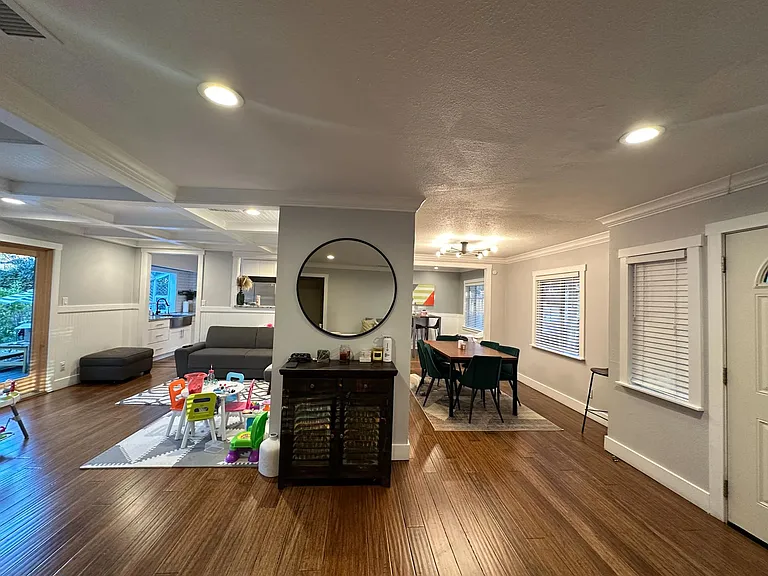 1181 Camino Tassajara — Photo 10