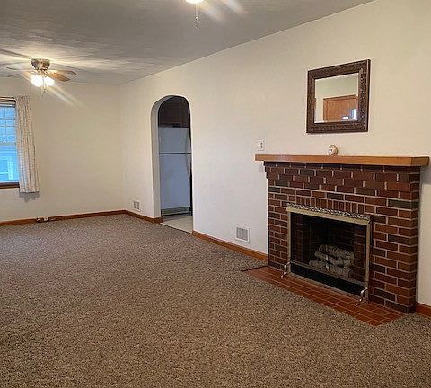 2nd image of 52777 Main St