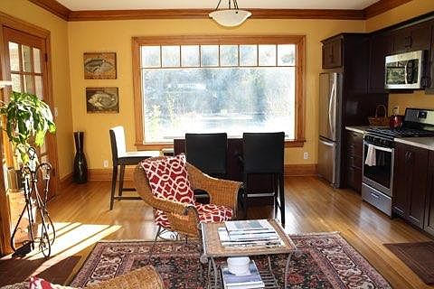 Kitchen / Living room