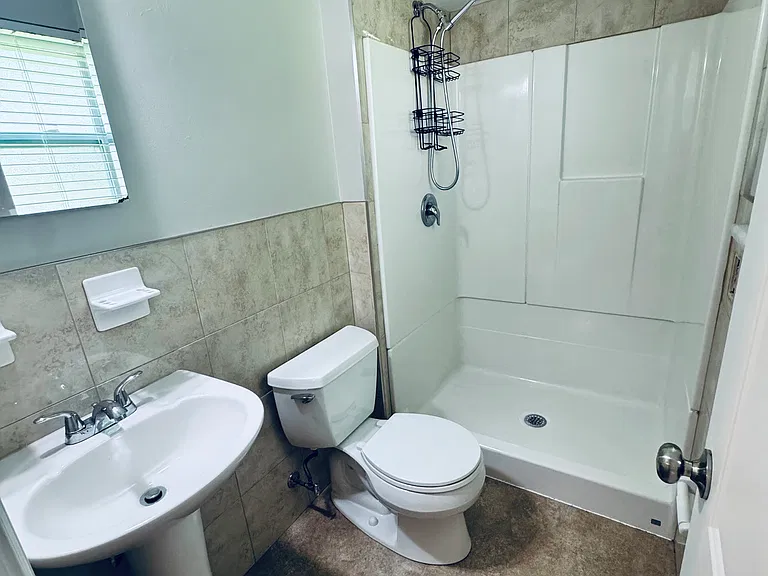 421 Lee Dr — Photo 18