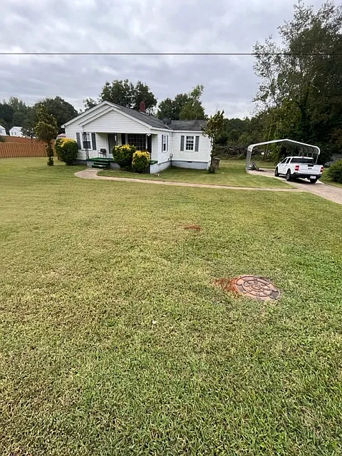 2 bed, 952 sqft, $1,300 — Photo 1