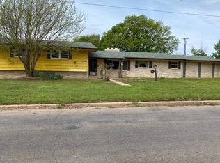829 Skyline Dr, Alva, OK 73717