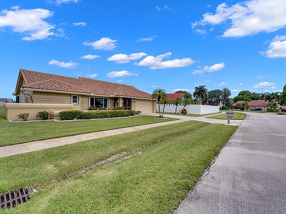 4th image of 6039 Sunberry Circle