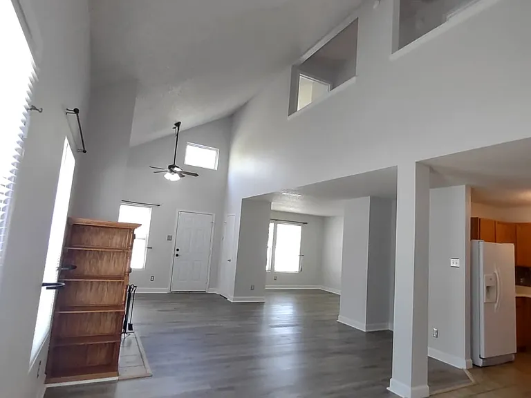 Belfry Dr — Photo 5