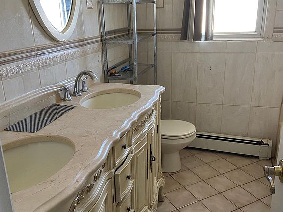 2nd image of 132 B St