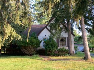 3250 E Pleasant Valley Rd, Seven Hills, OH 44131