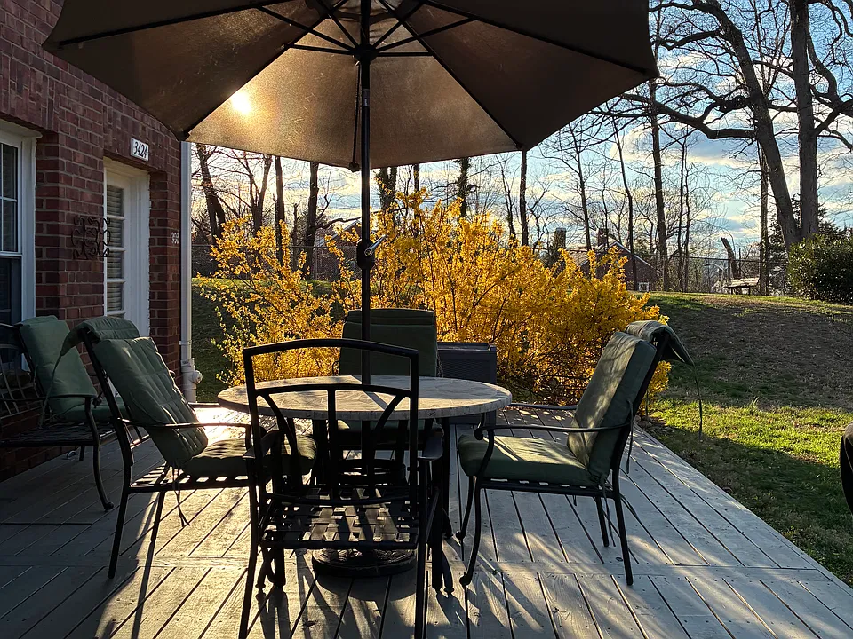 3424 Martha Custis Dr