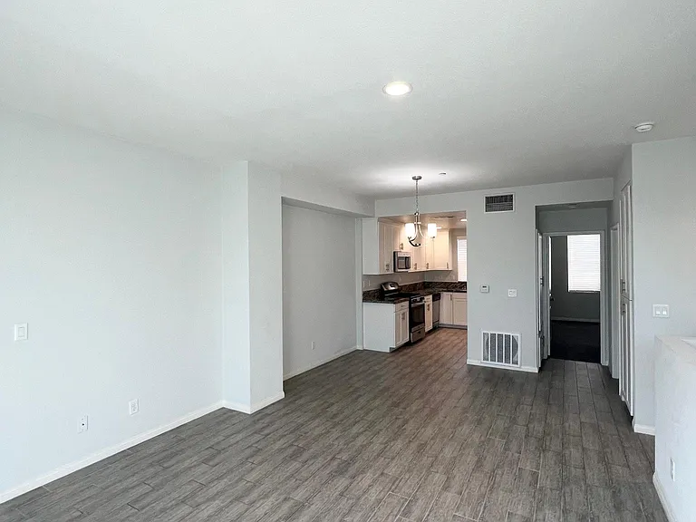 9093 Walker St — Photo 3