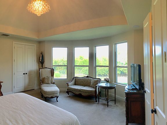 3rd image of 8126 Shackelford Dr