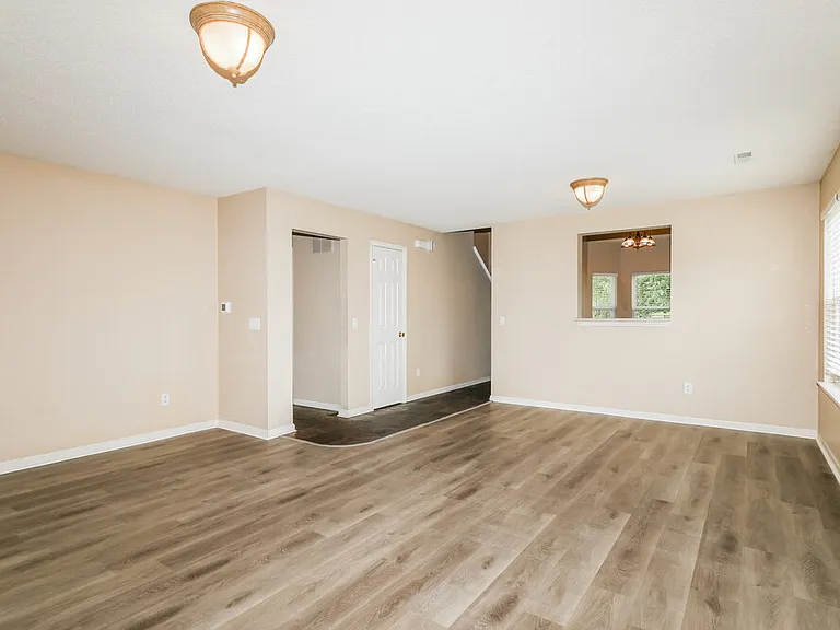 720 Treyburn Lakes Way — Photo 5