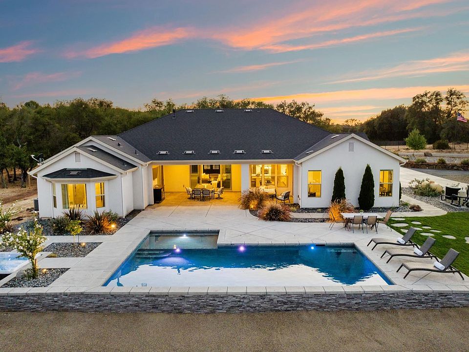 1st image of 4095 Panadero Dr