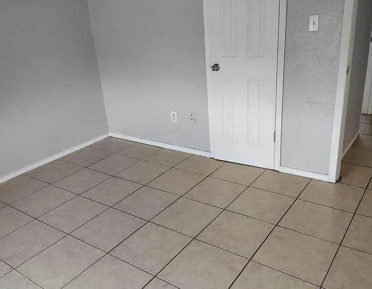 2637 Rosalee Ave #4 — Photo 9
