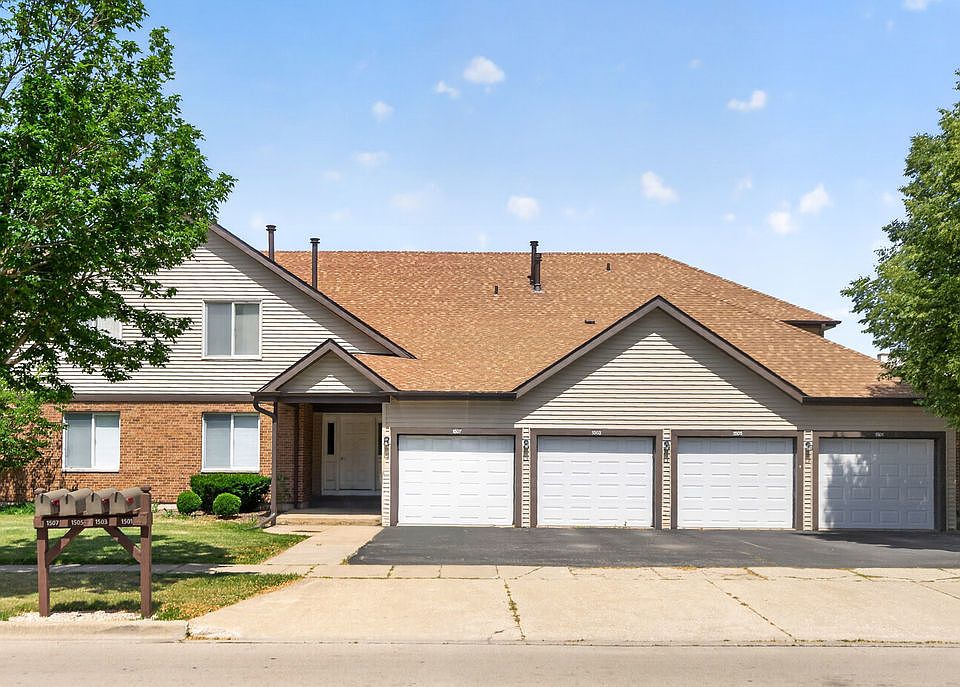 1st image of 1503 Longwood Dr #2D