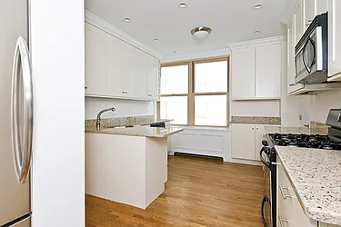 Rented by Fox Residential Group
