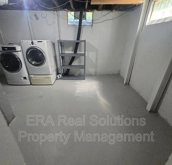 2920 Ruhl Ave — Photo 15