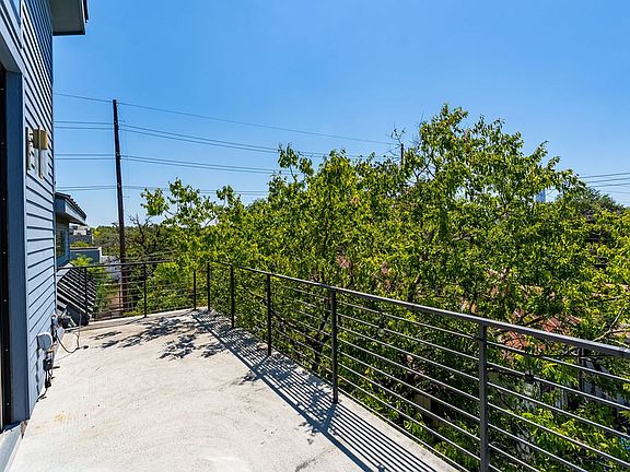 5th image of 1902 S L Davis Ave #1