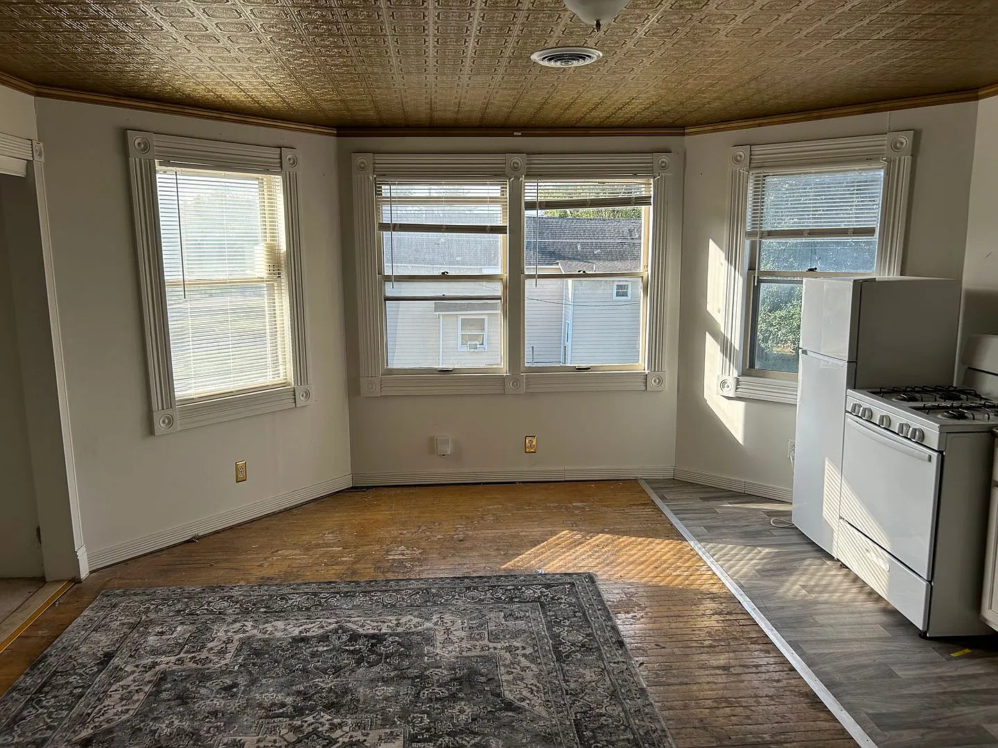 St. Joseph Properties 433 SW Lincoln St. — Photo 2