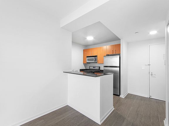 5th image of 408 E 92nd St APT 32A