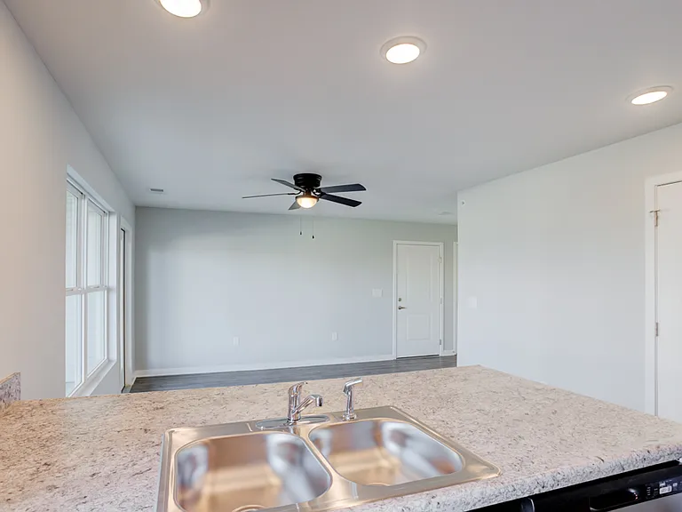 Cypress Point Apartments — Photo 42