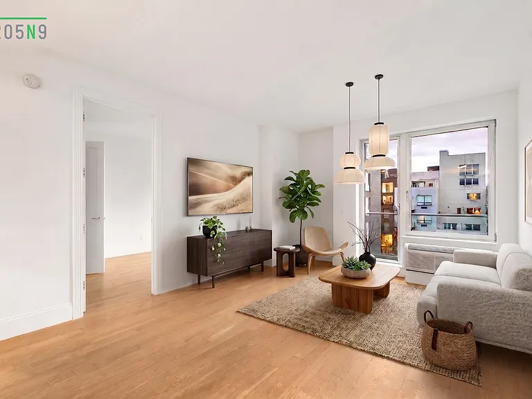 205 N 9th St #5L — Photo 5
