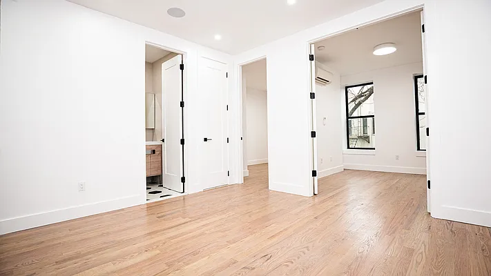 Rented by Nooklyn NYC LLC | media 14