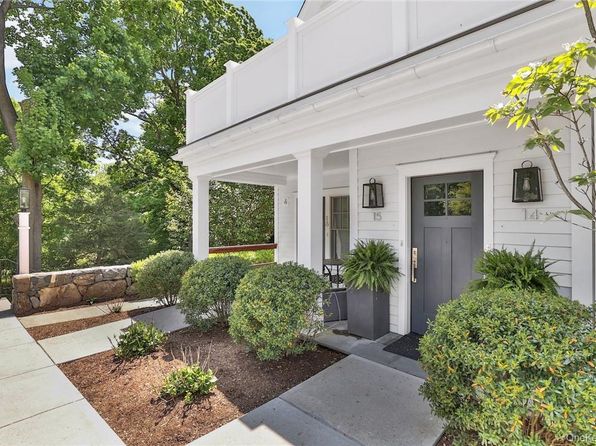470 Main St #15