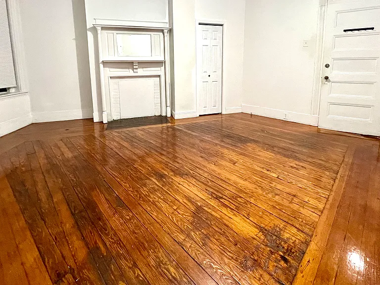4 Centre St #1 — Photo 7