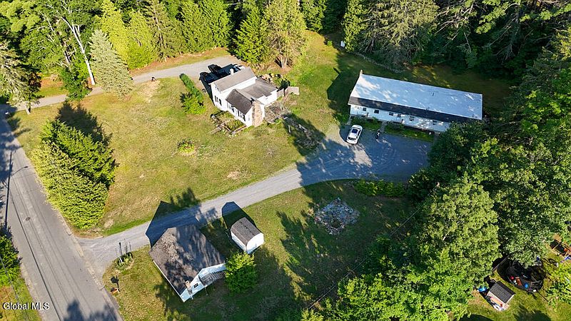 5th image of 43 Birch Avenue