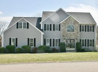 90 Old Farm Rd, Norwood, MA 02062