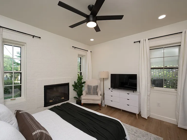 504 Bismark Dr — Photo 11