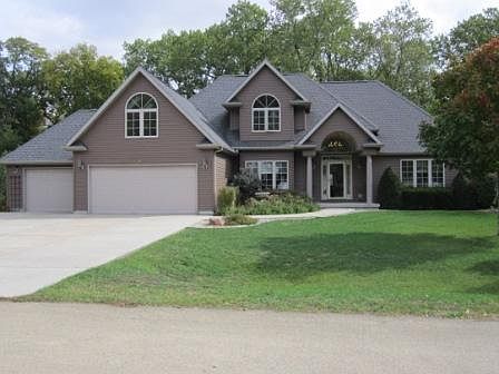 1st image of 260 Schott Dr